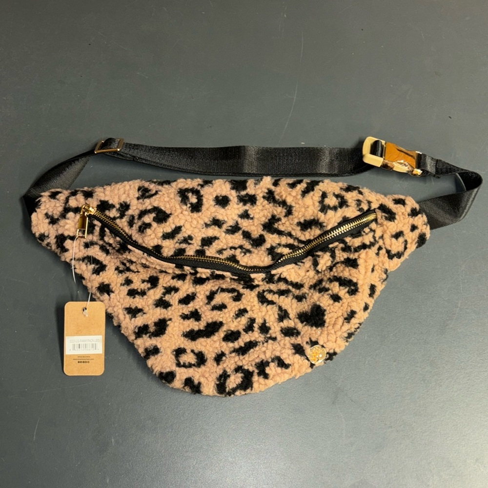 NWT Simply Southern leopard print fanny pack